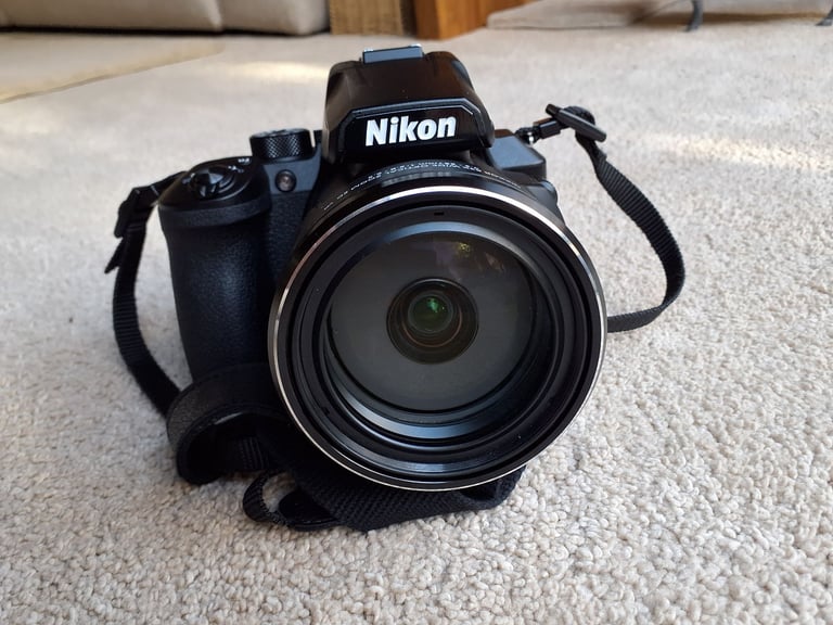 Nikon COOLPIX P950 Camera 16MP Compact Premium, Zoom 83x, nearly new.