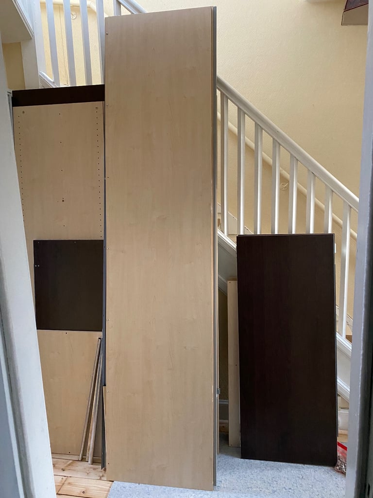 Free - Large wardrobe with sliding doors
