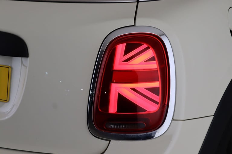 2020 MINI Hatch 1.5 One Classic Euro 6 (s/s) 5dr HATCHBACK Petrol Manual
