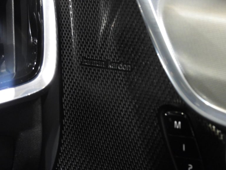 2023 73 VOLVO S90 2.0H T8 RECHARGE 18.8KWH PLUS SALOON 4DR PETROL PLUG-IN HYBRID