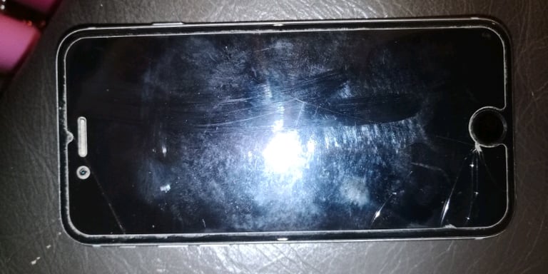 image for iPhone 4 - spares or repairs