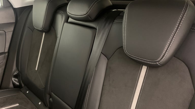 2023 Vauxhall Grandland 1.6 14.2kWh GSe SUV 5dr Petrol Plug-in Hybrid Auto AWD Euro 6 (s/s) (300 ...