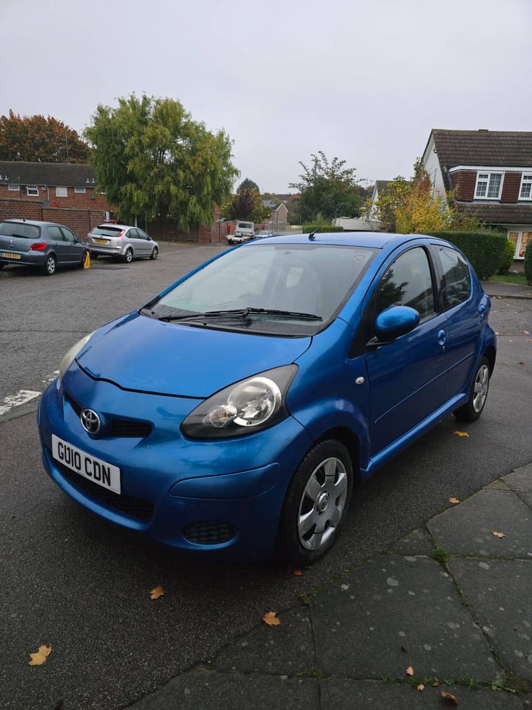 Toyota, AYGO, Hatchback, 2010, Manual, 998 (cc), 5 doors