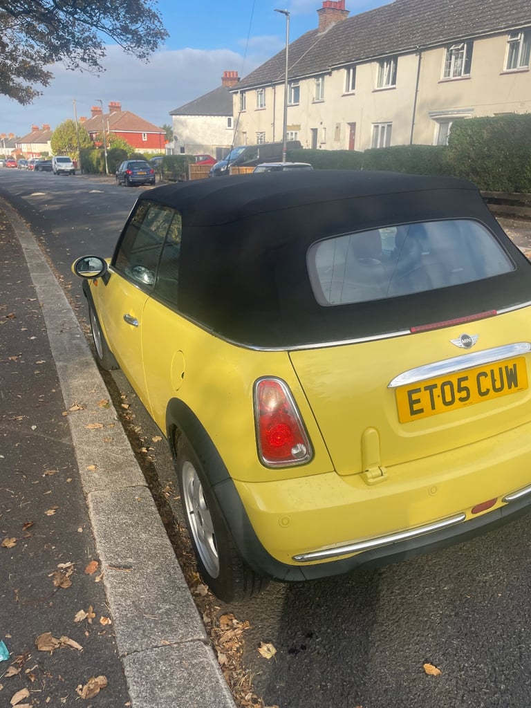 Mini, CONVERTIBLE, Convertible, 2005, Manual, 1598 (cc), 2 doors