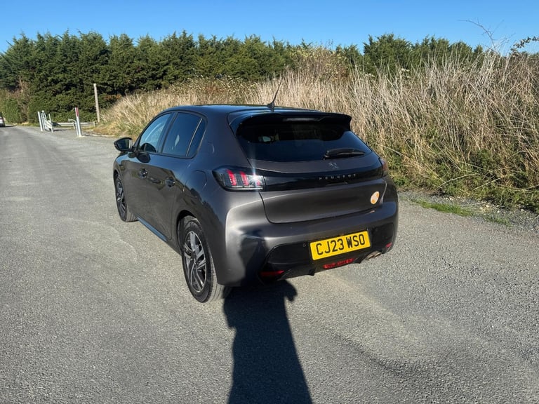 Peugeot 208 1.2 PureTech Allure Premium + Hatchback 5dr Petrol EAT Eu... 2023/23
