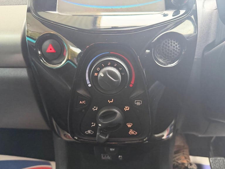 2016 Citroen C1 1.2 PureTech Flair Euro 6 5dr HATCHBACK Petrol Manual