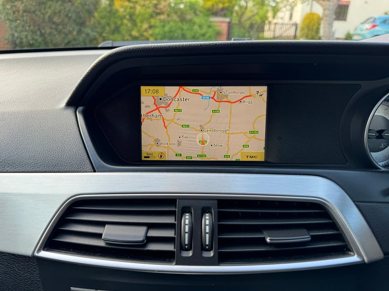 2011 (61) MERCEDES-BENZ C180 AMG SPORT AUTO PETROL LONG MOT JUST SERVICED LOVELY