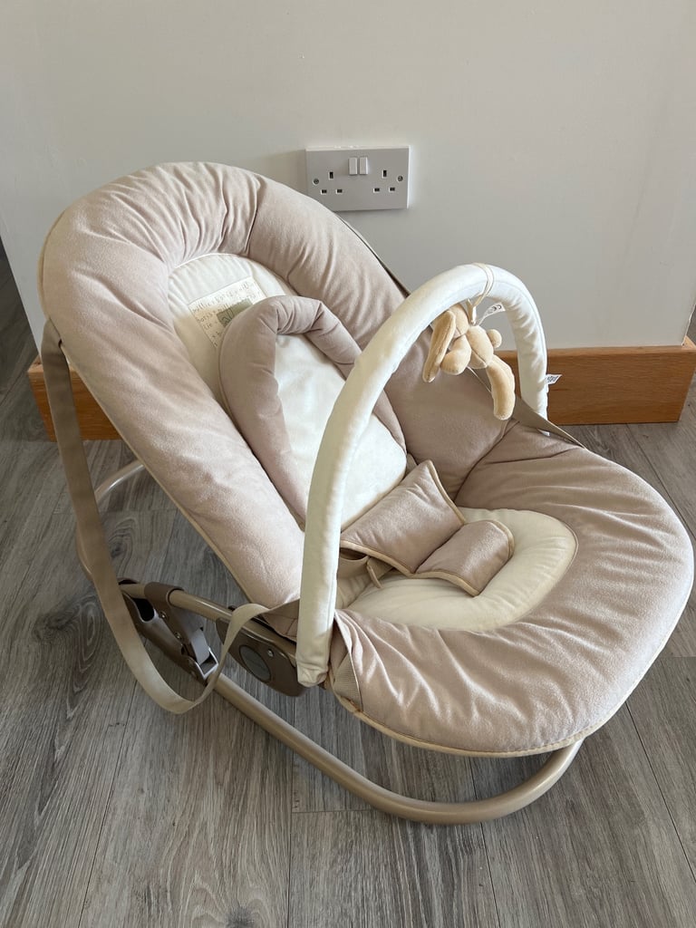 Mamas & Papas Millie & Boris baby rocker chair 