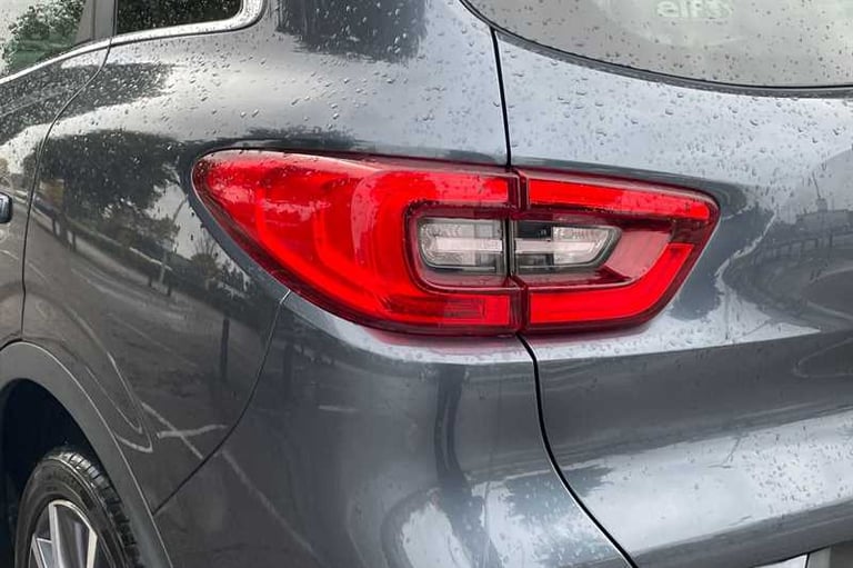 2019 Renault Kadjar 1.3 TCe Iconic SUV 5dr Petrol EDC Euro 6 (s/s) (140 ps) SUV Petrol Automatic