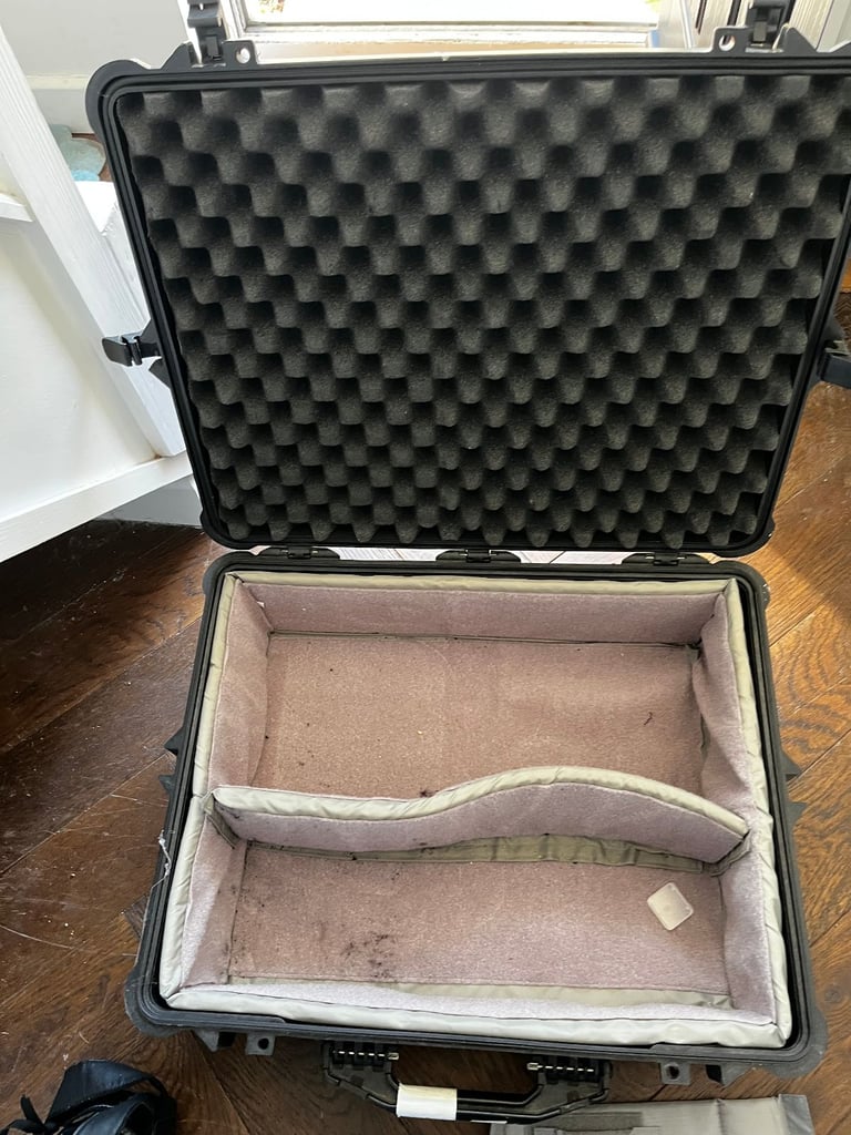 Peli Case - Peli 1600 with inserts