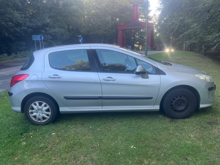 image for PEUGEOT 308 1.4 VTi S Silver Manual Petrol 2010