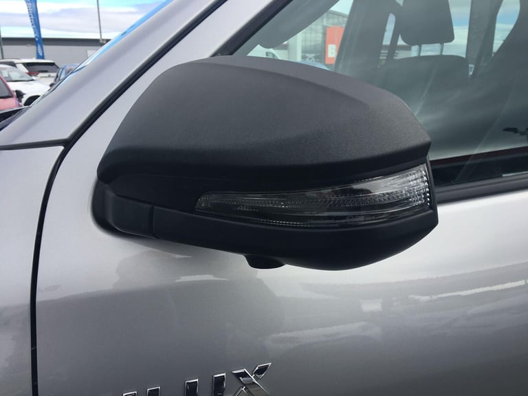 2023 Toyota Hilux 2.8 D-4D Invincible X Pickup Double Cab 4dr Diesel Auto 4WD Euro 6 (s/s) (2 Die...