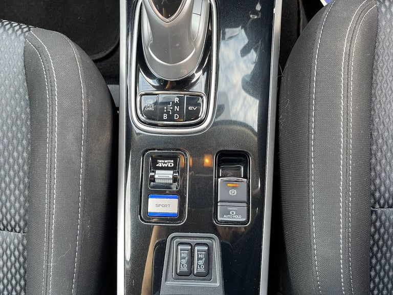 2020 Mitsubishi Outlander 2.4h TwinMotor 13.8kWh Verve CVT 4WD Euro 6 (s/s) 5dr ESTATE Petrol/Ele...