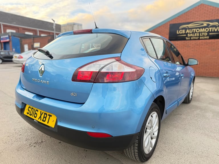 2016 Renault Megane 1.5 dCi Dynamique Nav 5dr HATCHBACK Diesel Manual