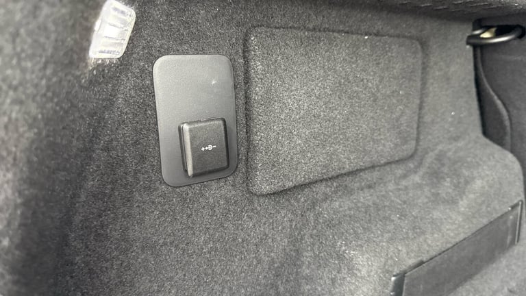 2025 Land Rover Range Rover Evoque 2.0 D165 Dynamic SE 5dr Auto Diesel Hatchback Hatchback Diesel...