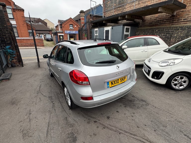 2010 Renault Clio 1.5 dCi 86 Dynamique TomTom 5dr ESTATE Diesel Manual