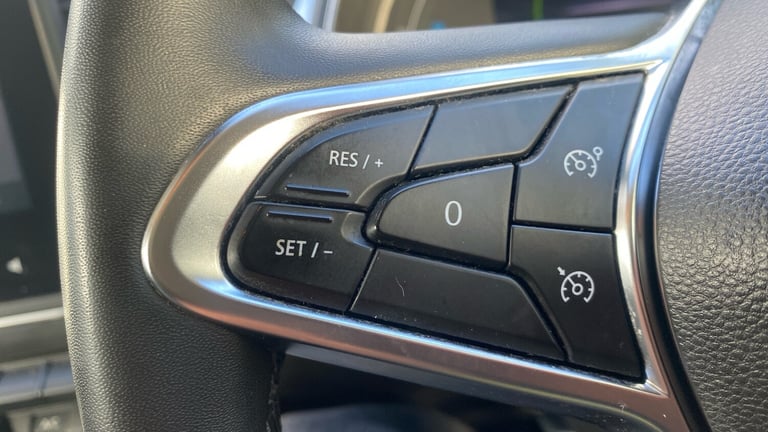 2022 Renault Captur 1.6 E-TECH Hybrid 145 Iconic Edition 5dr Auto Hybrid