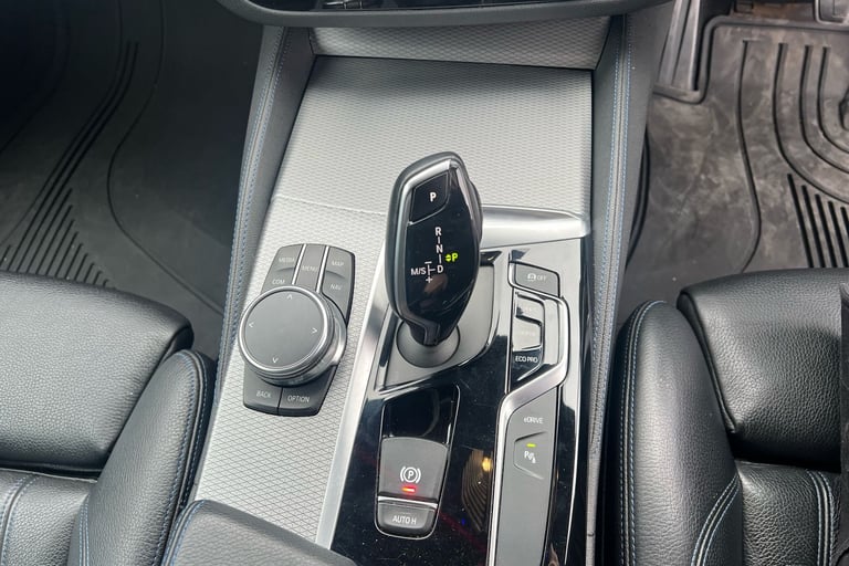 2017 BMW 5 Series 530e M Sport 4dr Auto Saloon PETROL/ELECTRIC Automatic