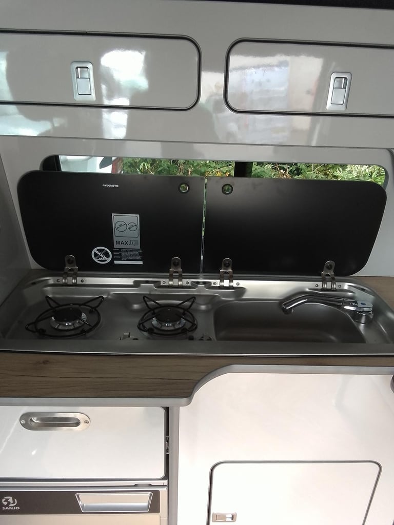 Volkswagen TRANSPORTER T28 S-LINE TD. CAMPERVAN 