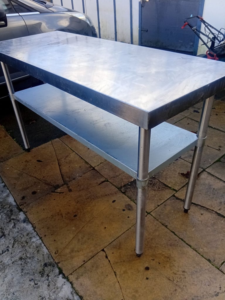 VOUGE STAINLESS STEEL WORKTOP 1500 X600 X 900MM with adjustable shelf