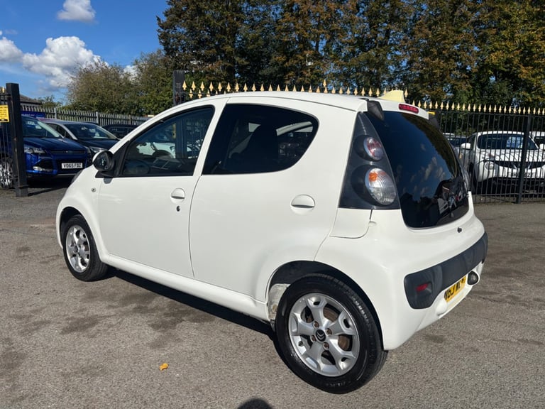 2013 Citroen C1 1.0i VTR+ Hatchback 5dr Petrol EGS5 Euro 5 (68 ps) Hatchback Petrol Automatic