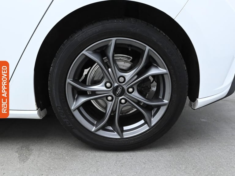 2019 Ford Focus 1.0T EcoBoost ST-Line Hatchback 5dr Petrol Manual Euro 6 (s/s) (125 ps) Hatchback...