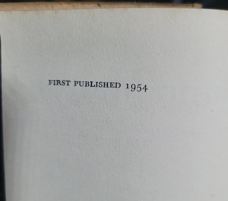 Round Many A Bend (Austin Lee - 1954) First Edition Hardback Book with D/J b5