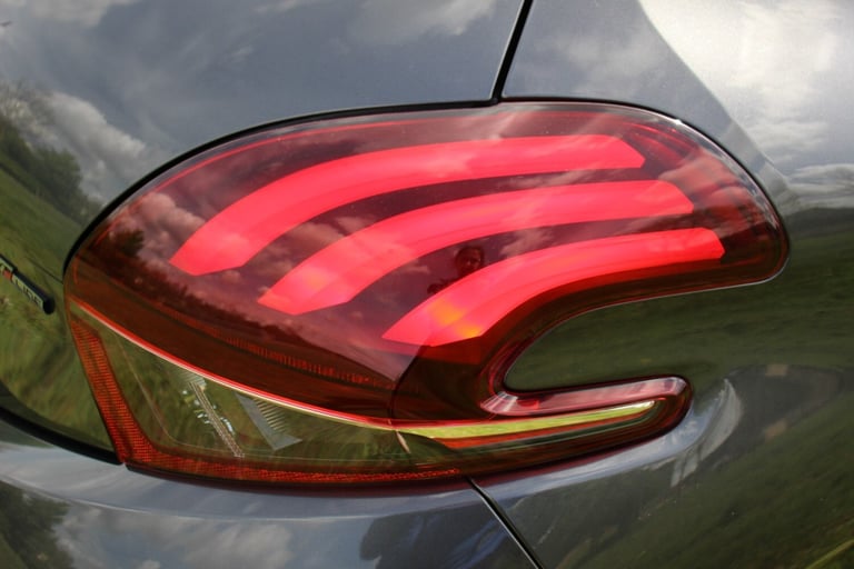  Peugeot 208 1.2 PureTech GPF GT Line Euro 6 (s/s) 5d