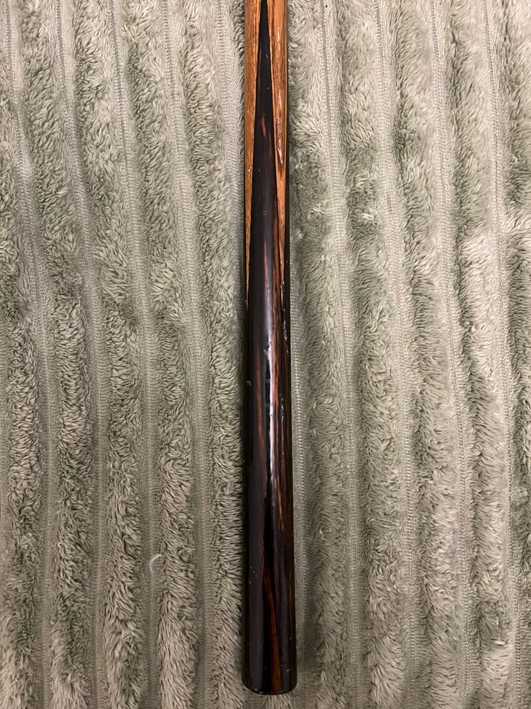 Beautiful One Piece Vintage Ash Snooker Cue & Hard Case