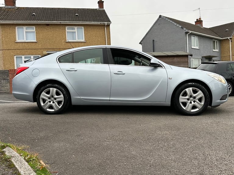 Vauxhall, INSIGNIA, Hatchback, 2013, Manual, 1956 (cc), 5 doors