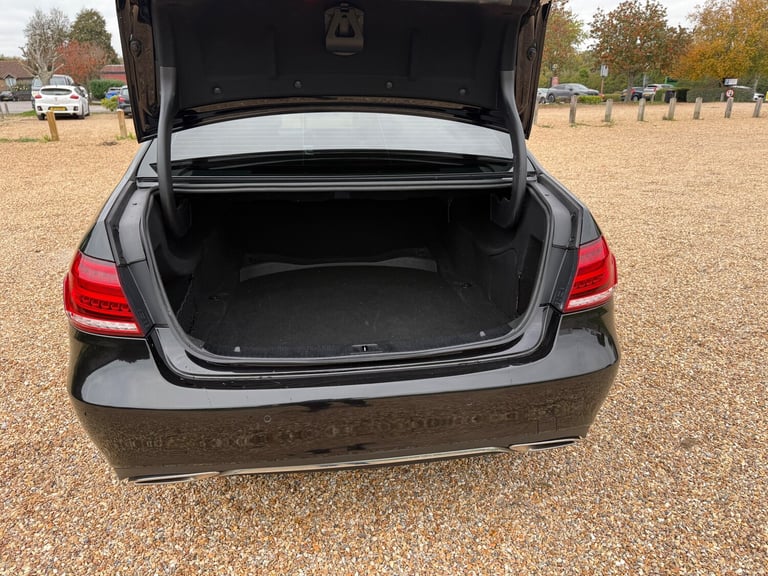 2013 Mercedes-Benz E Class 2.1 E220 CDI SE Saloon 4dr Diesel G-Tronic+ Euro 5