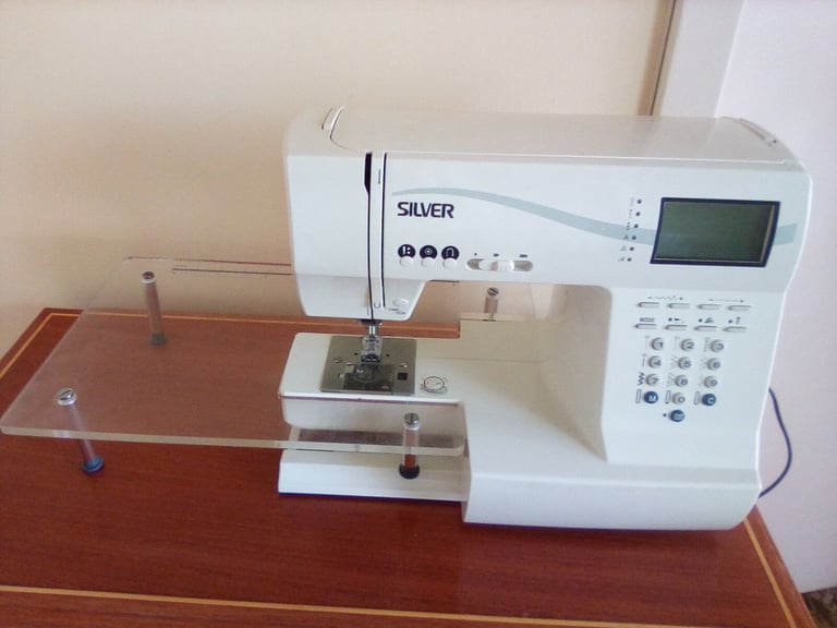 Silver 9500e sewing machine