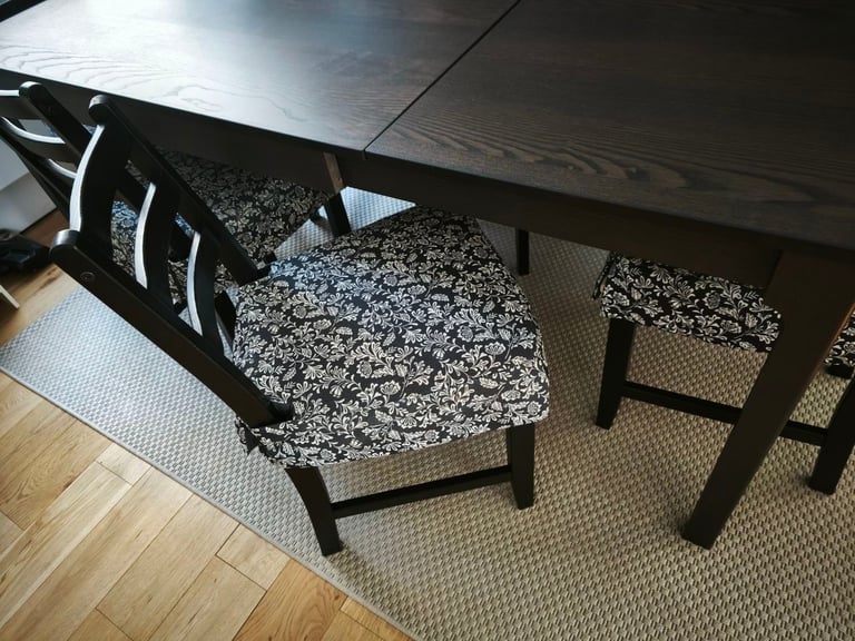 Dining extendable table ikea + 6 LÄRHAMN Chairs