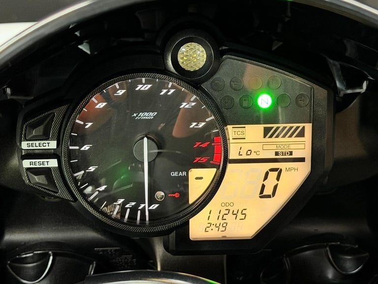 2014 Yamaha R1 1000