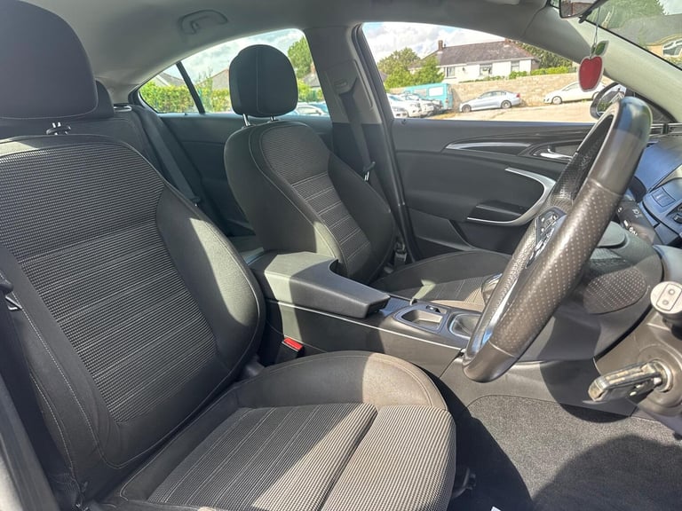 2012 Vauxhall Insignia 1.8i 16V SRi 5dr HATCHBACK Petrol Manual