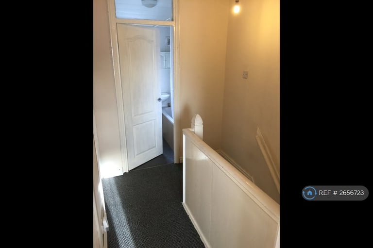 4 bedroom house in Mitchell Avenue, Coventry, CV4 (4 bed) (#2656723)