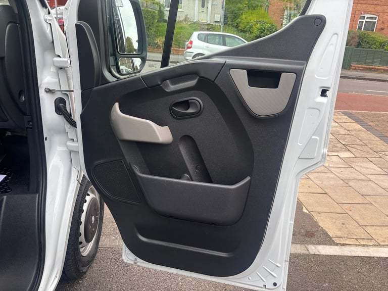 2016 Nissan NV400 2.3 dCi 125ps H1 SE TIPPER Tipper Diesel Manual