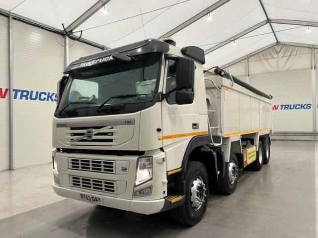 Volvo FM 410 8x4 Day Cab Tipper