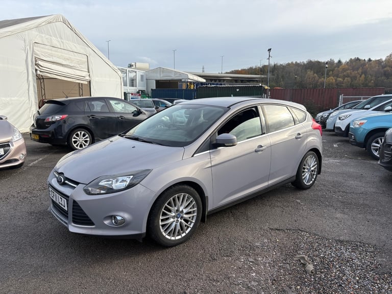 2011 Ford Focus 1.6 125 Zetec 5dr HATCHBACK Petrol Manual