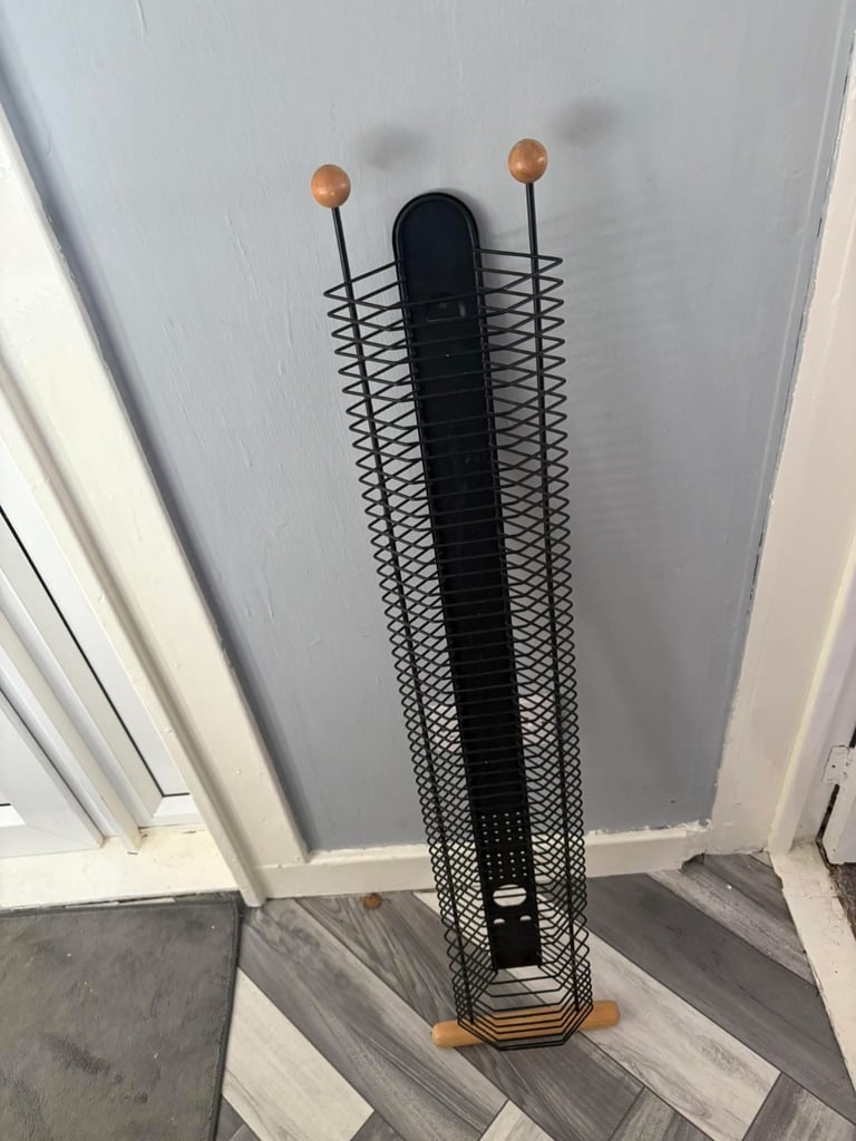 CD DVD Rack