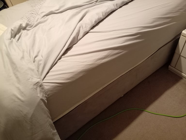 Suede double Bed bran new