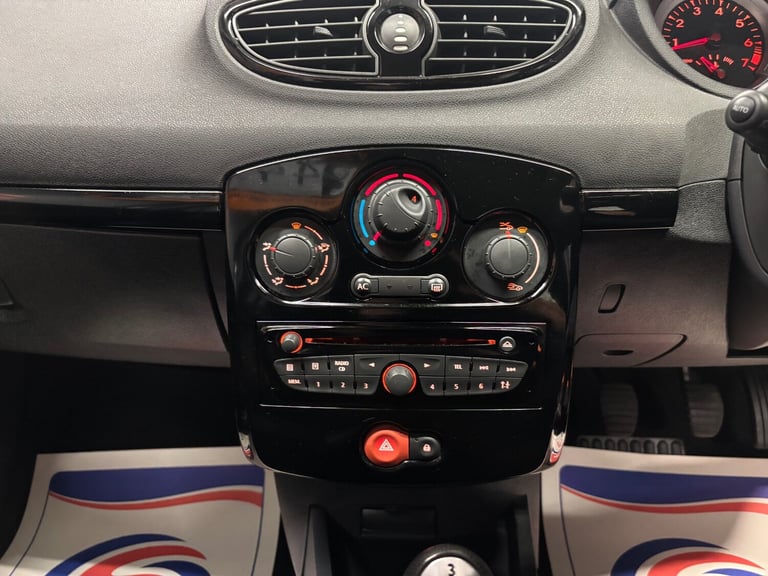 2012 Renault Clio 1.2 16V Dynamique TomTom 5dr HATCHBACK Petrol Manual