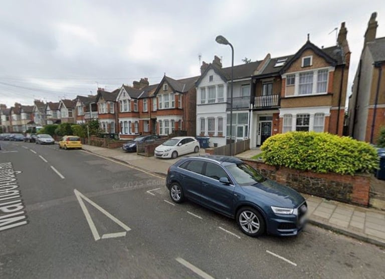 Spacious 1bed Loft flat to rent in Harrow - Marlborough Hill