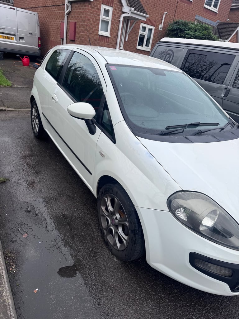 Fiat, PUNTO EVO, Hatchback, 2011, Manual, 1368 (cc),3 doors - Image 3
