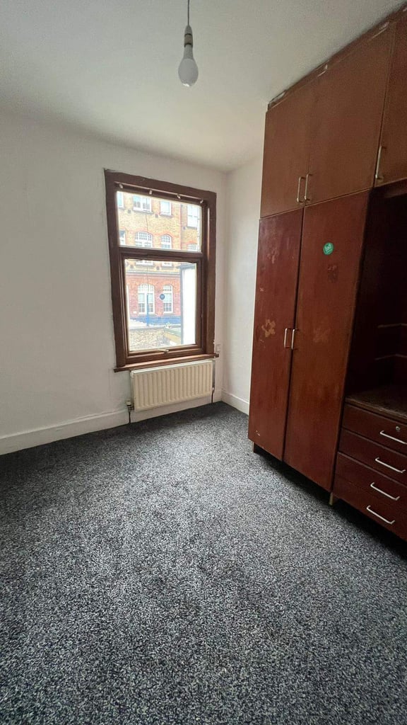 Double room to rent in East Ham E6 