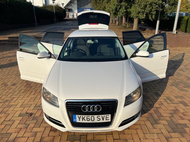 AUDI A3 1.6 Technik Sportback 5dr Petrol Manual Euro 4 (102 ps)