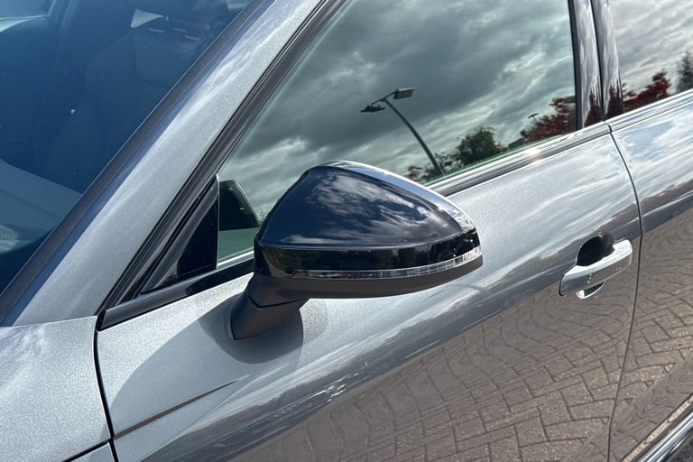 2024 Audi A4 Avant Avant Black Edition 40 TFSI  204 PS S tronic Estate PETROL Automatic