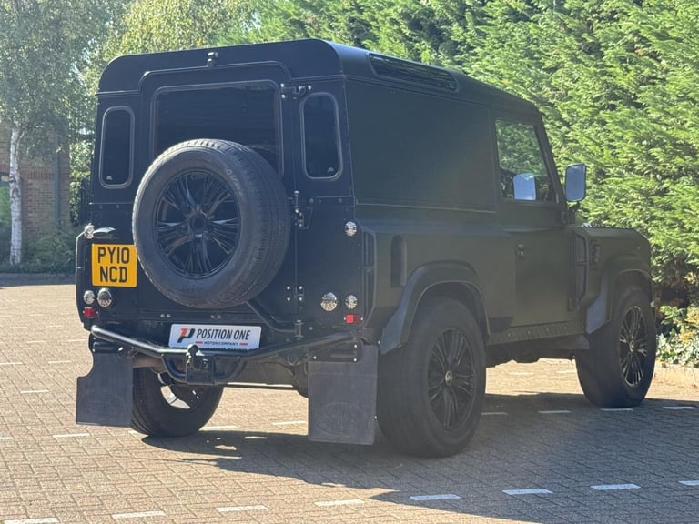 2010 Land Rover Defender 90 2.4 TDCi Hard Top SUV 3dr Diesel Manual 4WD SWB Euro 4 (122 bhp) SUV ...