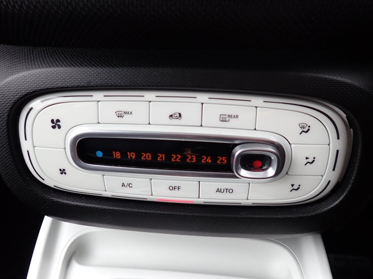 2015 Smart ForFour 0.9T Prime (Premium) Hatchback 5dr Petrol Manual Euro 6