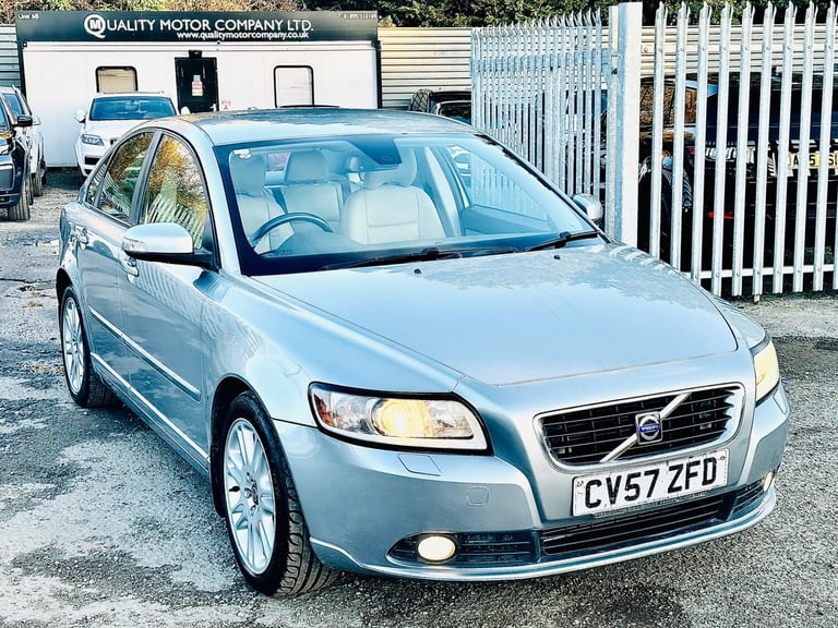  Volvo S40 2.4 SE Lux Geartronic Euro 4 4dr Petrol Automatic